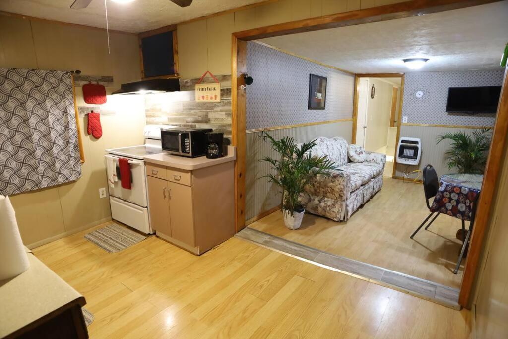 3-Bedroom Apt. Ideal Location Near New River Gorge فايتفيل المظهر الخارجي الصورة